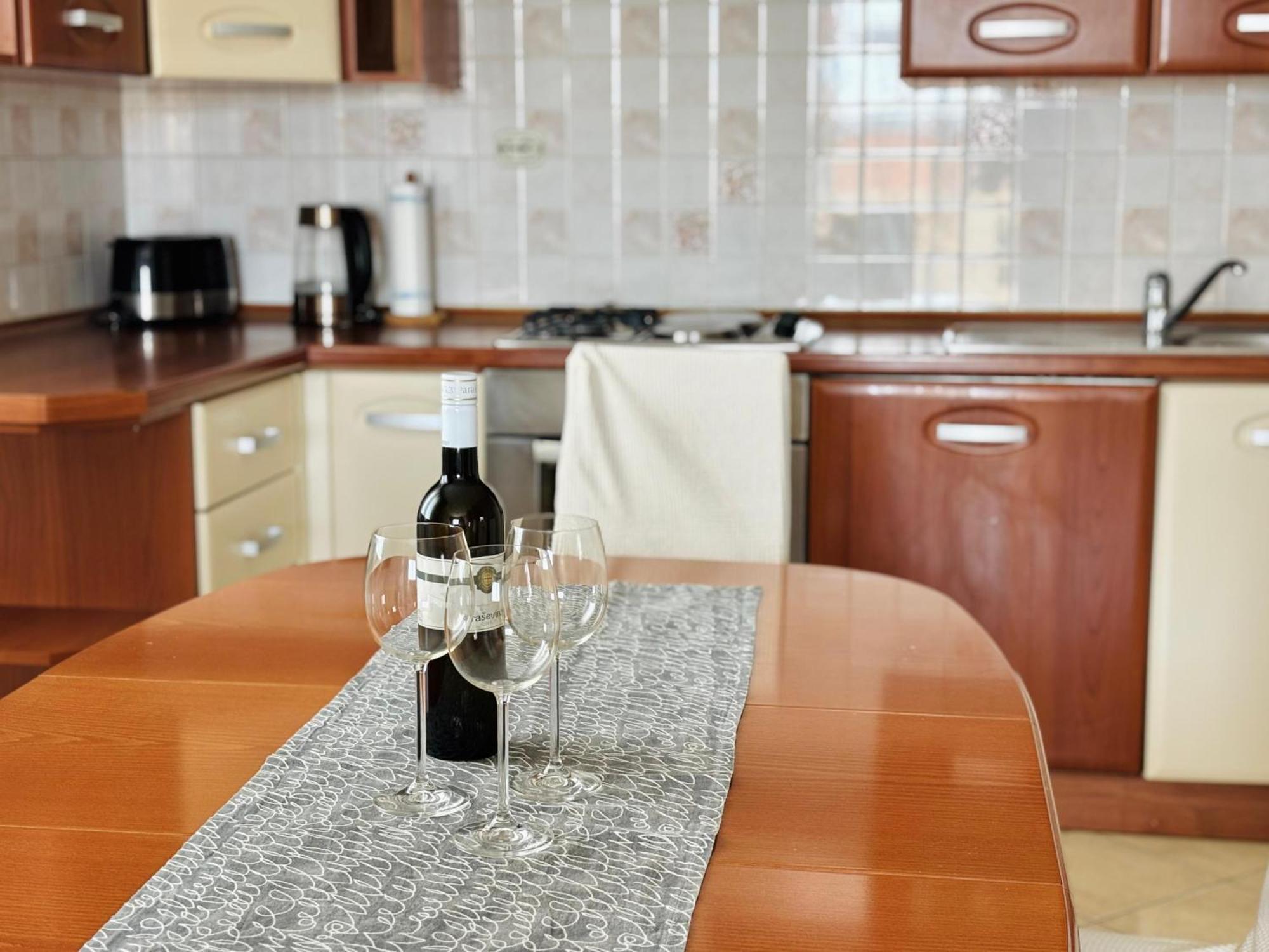 Apartment Marcella 1 Любач Экстерьер фото